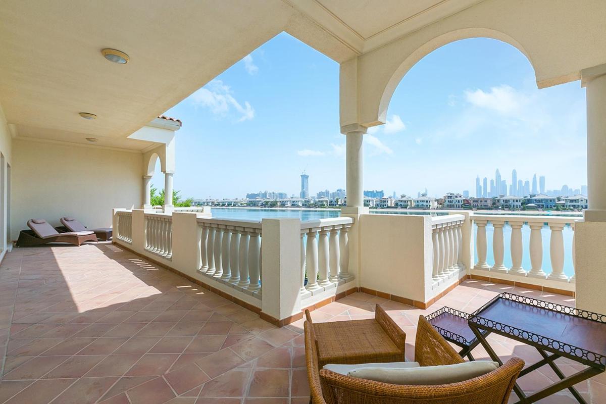 Kennedy Towers Signature K Villa Beach Mansion Dubai Exterior foto